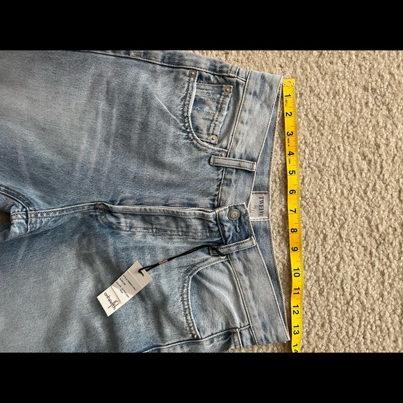 NWT Sold Out VICI Collection Kason High Rise Distressed Denim - Picture 4 of 8